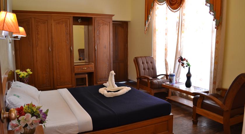 Hotel Wood Palace